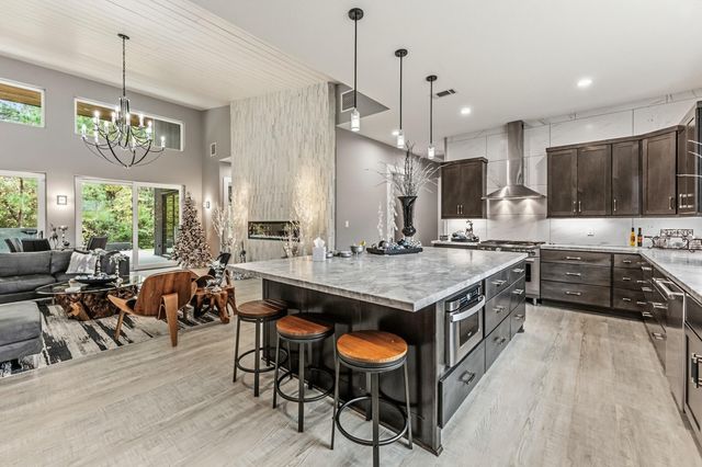 80 Ellisor Road, Huntsville, TX 77320