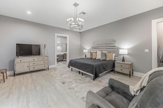 80 Ellisor Road, Huntsville, TX 77320