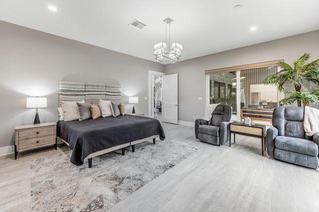 80 Ellisor Road, Huntsville, TX 77320