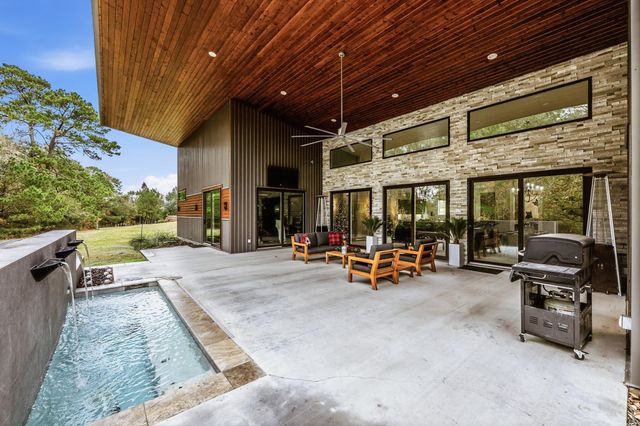 80 Ellisor Road, Huntsville, TX 77320