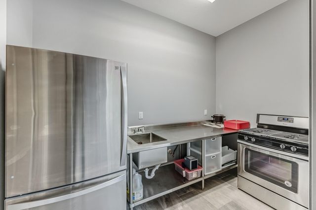 80 Ellisor Road, Huntsville, TX 77320