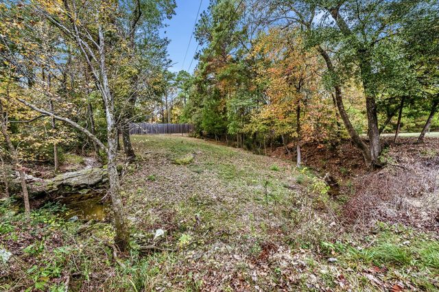 80 Ellisor Road, Huntsville, TX 77320