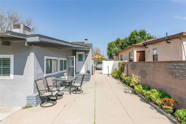 1527 N Screenland Drive, Burbank, CA 91505