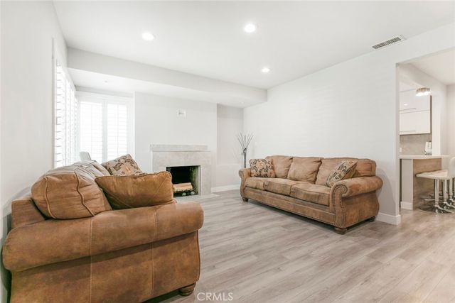 1527 N Screenland Drive, Burbank, CA 91505