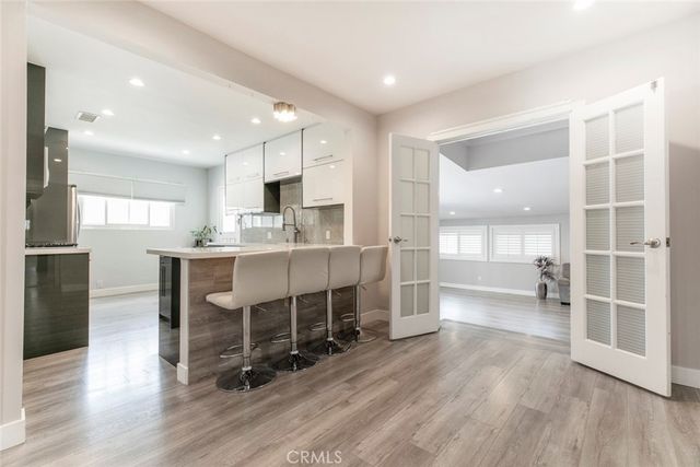 1527 N Screenland Drive, Burbank, CA 91505