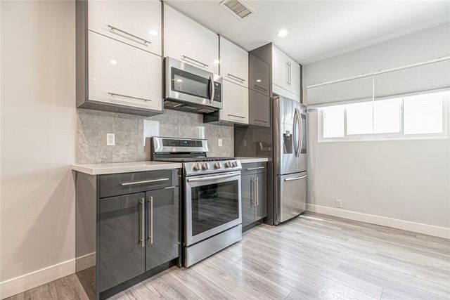 1527 N Screenland Drive, Burbank, CA 91505