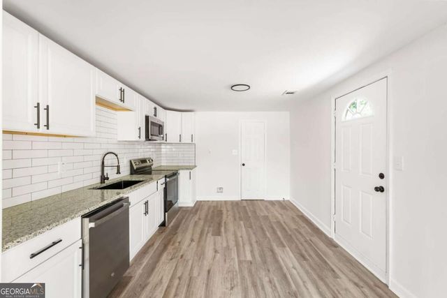 8859 Thomas Road, Jonesboro, GA 30238