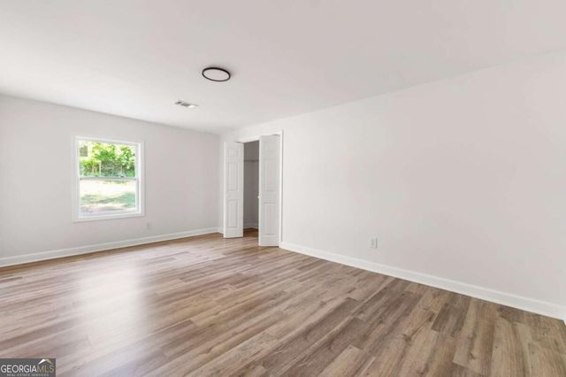 8859 Thomas Road, Jonesboro, GA 30238