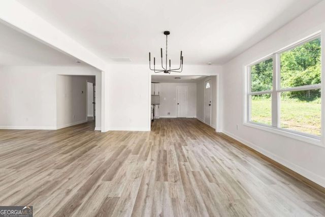 8859 Thomas Road, Jonesboro, GA 30238
