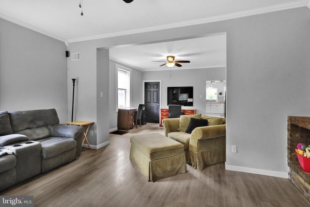 26 S SCHUYLKILL AVE, Leesport, PA 19533