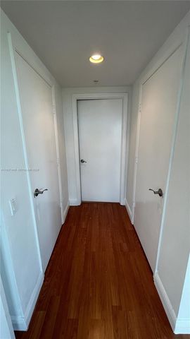 14951 Royal Oaks Ln 1901, North Miami, FL 33181