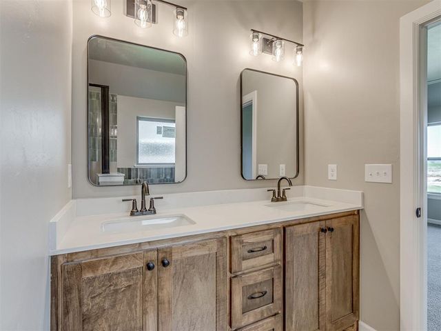 623 Honey Springs Lane, Shawnee, OK 74804