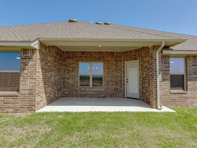 623 Honey Springs Lane, Shawnee, OK 74804