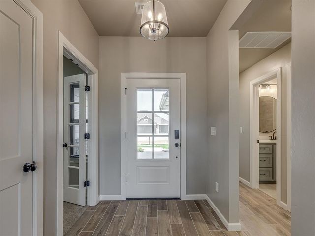 623 Honey Springs Lane, Shawnee, OK 74804