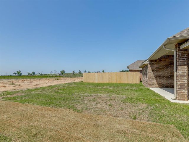 623 Honey Springs Lane, Shawnee, OK 74804