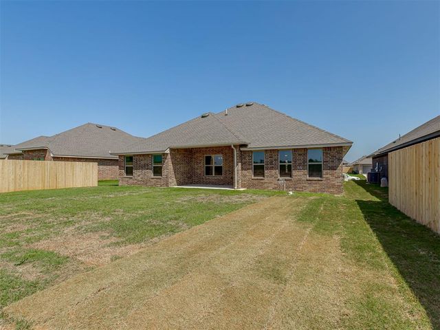 623 Honey Springs Lane, Shawnee, OK 74804