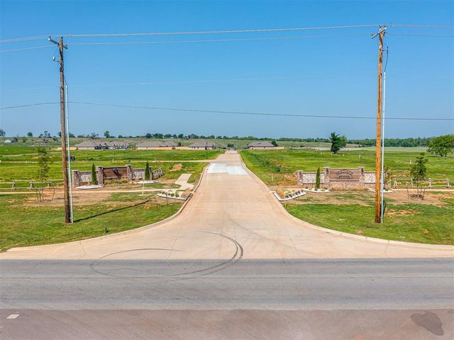 623 Honey Springs Lane, Shawnee, OK 74804