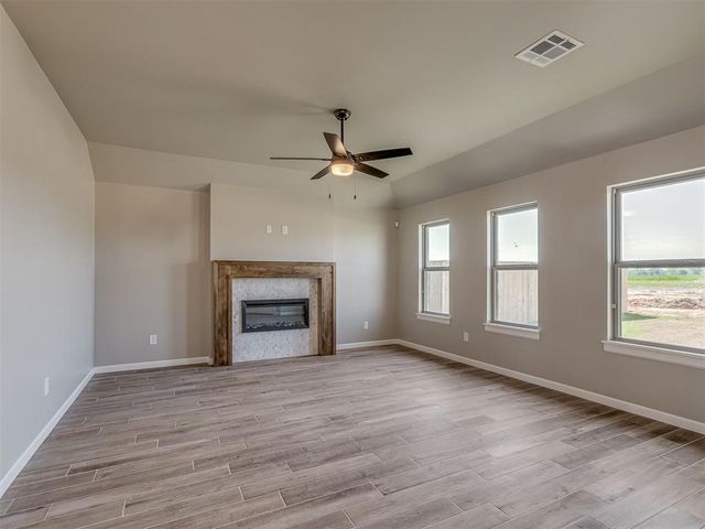 623 Honey Springs Lane, Shawnee, OK 74804