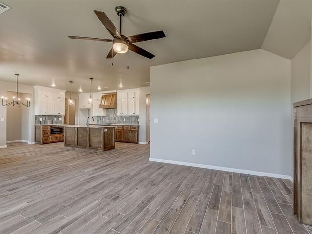 623 Honey Springs Lane, Shawnee, OK 74804