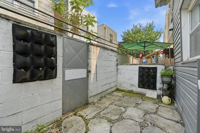 1717 S CHADWICK ST, Philadelphia, PA 19145