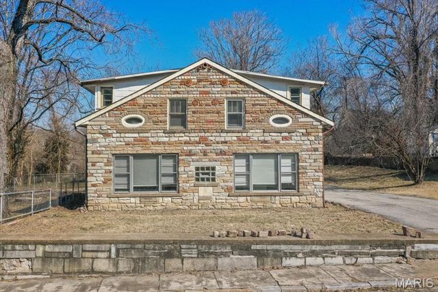 7219 Jenwood Avenue, St Louis, MO 63136