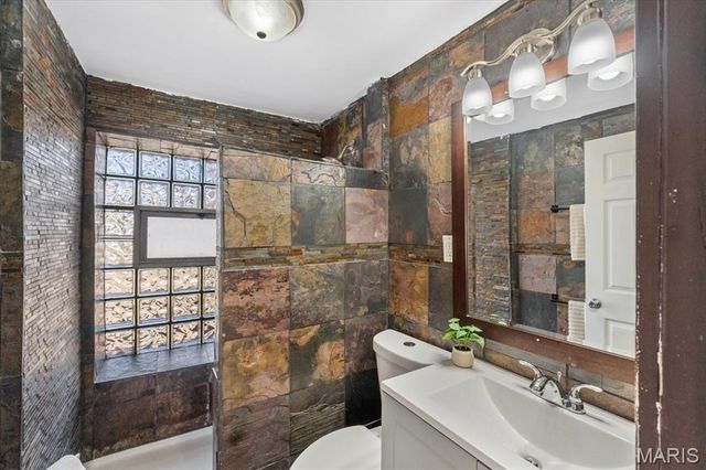 7219 Jenwood Avenue, St Louis, MO 63136