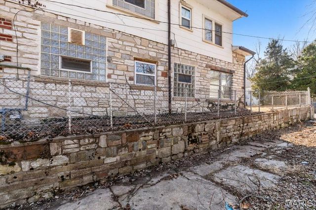 7219 Jenwood Avenue, St Louis, MO 63136