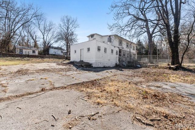 7219 Jenwood Avenue, St Louis, MO 63136