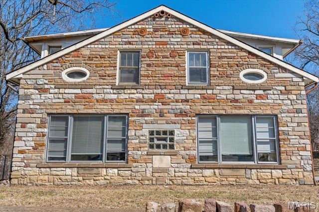 7219 Jenwood Avenue, St Louis, MO 63136