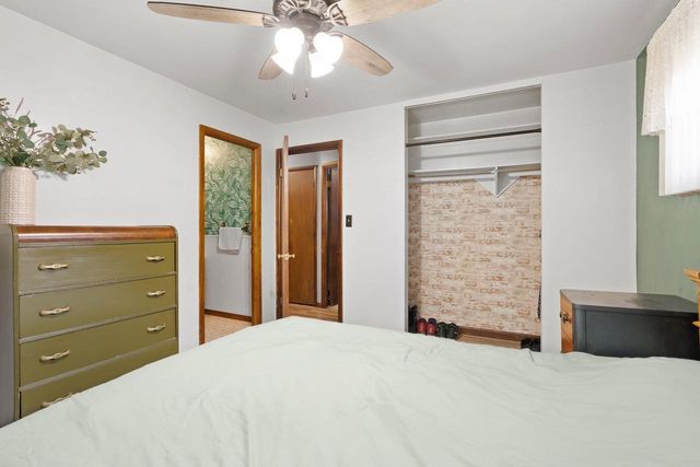 1818 E COLLEGE AVENUE, Appleton, WI 54915
