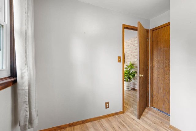 1818 E COLLEGE AVENUE, Appleton, WI 54915