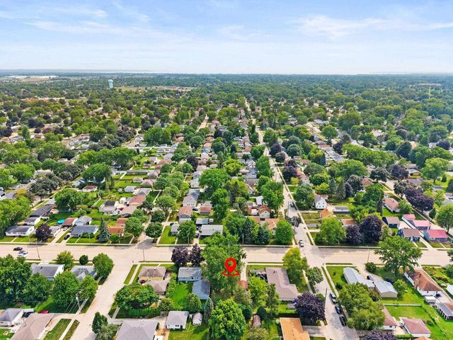 1818 E COLLEGE AVENUE, Appleton, WI 54915