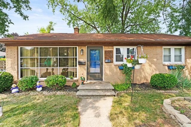 1818 E COLLEGE AVENUE, Appleton, WI 54915