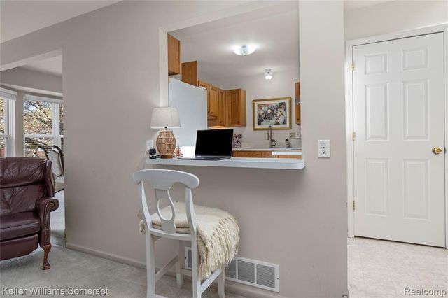 882 Natures Cove Court, Wixom, MI 48393