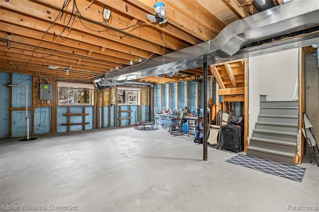 882 Natures Cove Court, Wixom, MI 48393