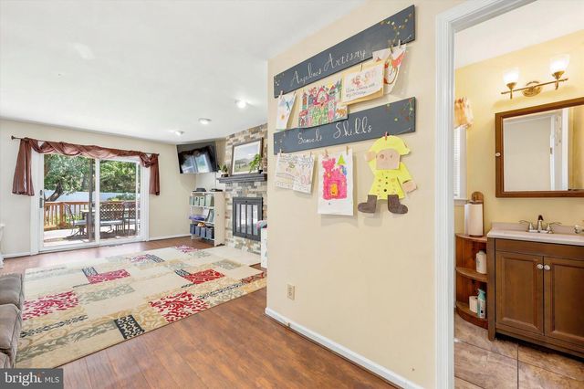 6 FREEDOM PL, Sewell, NJ 08080