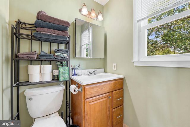 6 FREEDOM PL, Sewell, NJ 08080