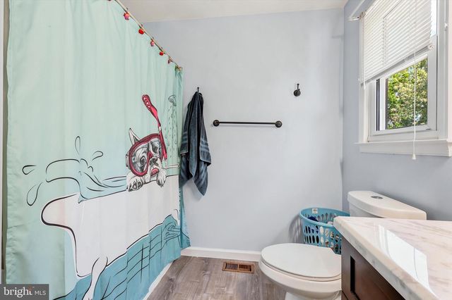 6 FREEDOM PL, Sewell, NJ 08080