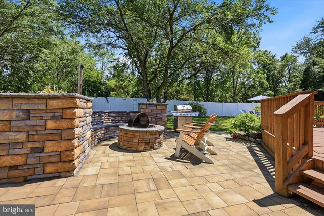 6 FREEDOM PL, Sewell, NJ 08080