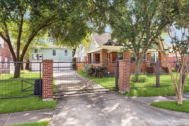 2302 Wentworth Street, Houston, TX 77004