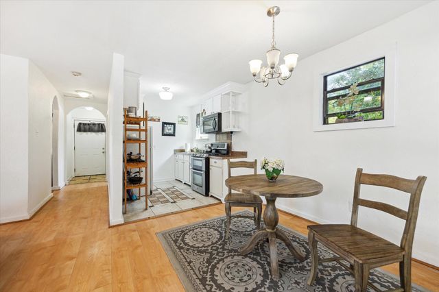 2302 Wentworth Street, Houston, TX 77004