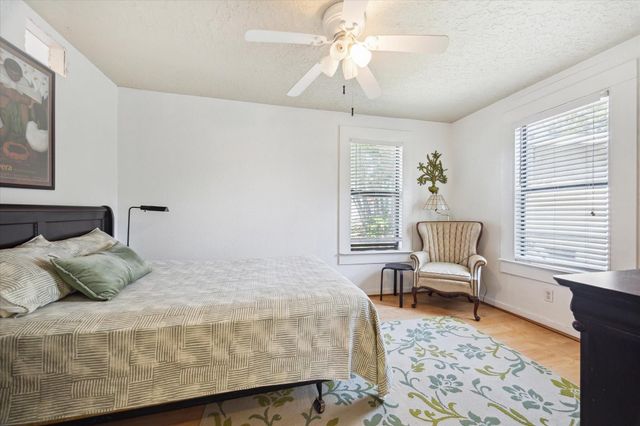 2302 Wentworth Street, Houston, TX 77004