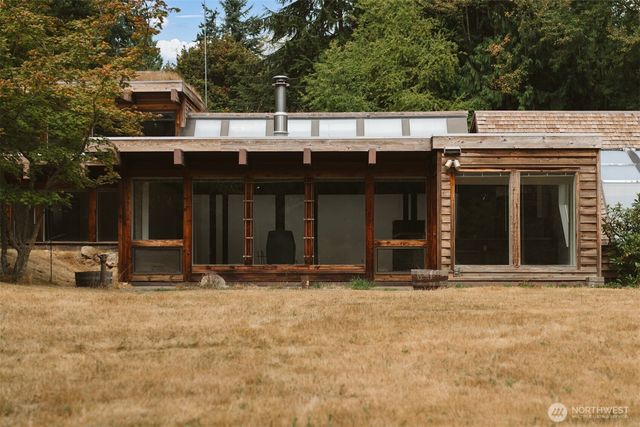 7802 W Shore Drive, Anacortes, WA 98221