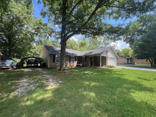 106 Pleasant Street, West Fork, AR 72774