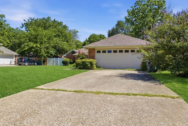 1501 Pickwick Lane, Denton, TX 76209