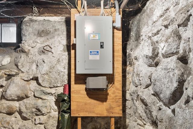 30 Breed Street, Lynn, MA 01902