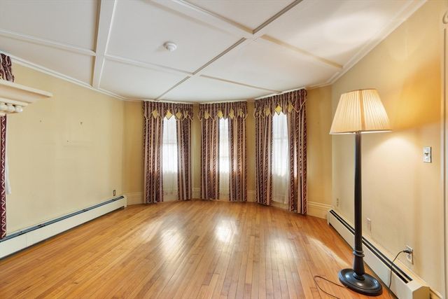 30 Breed Street, Lynn, MA 01902