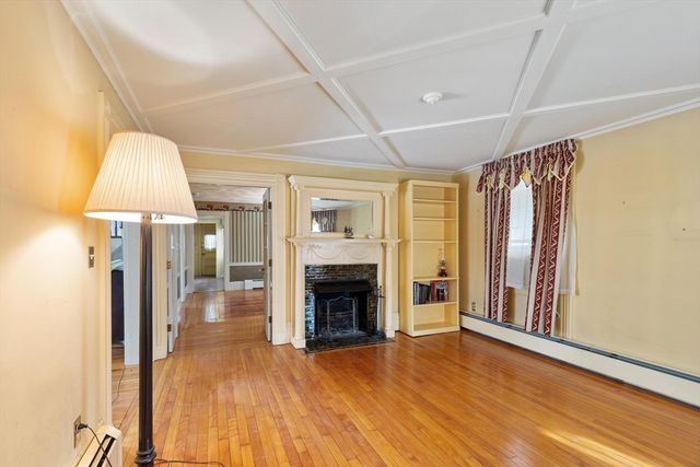 30 Breed Street, Lynn, MA 01902