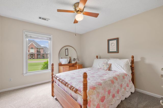 3320 PATRICIA ELLEN DR, Bartlett, TN 38133