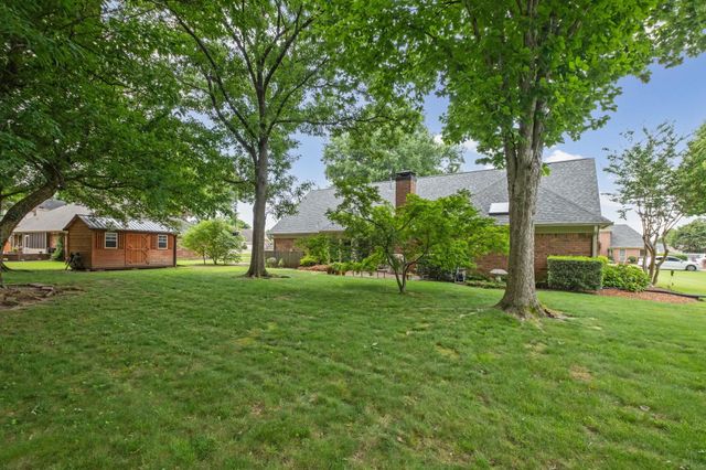 3320 PATRICIA ELLEN DR, Bartlett, TN 38133